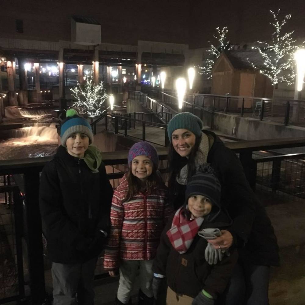 Meet your Posher, Laura